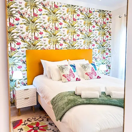 Daire Golden Palm By Becherish