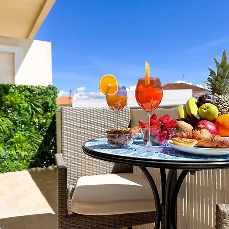 Golden Palm By Becherish *