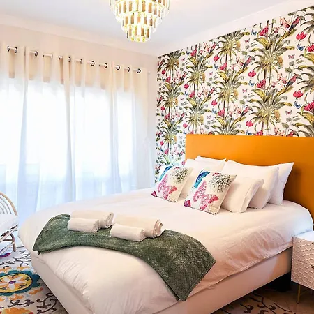 Golden Palm By Becherish Appartamento